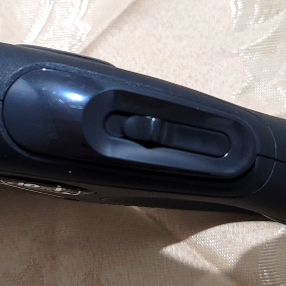 Flexi Classic Nylon Tape Retractable Lead for Medium Dogs 5 m cord - Picture 4 of 9